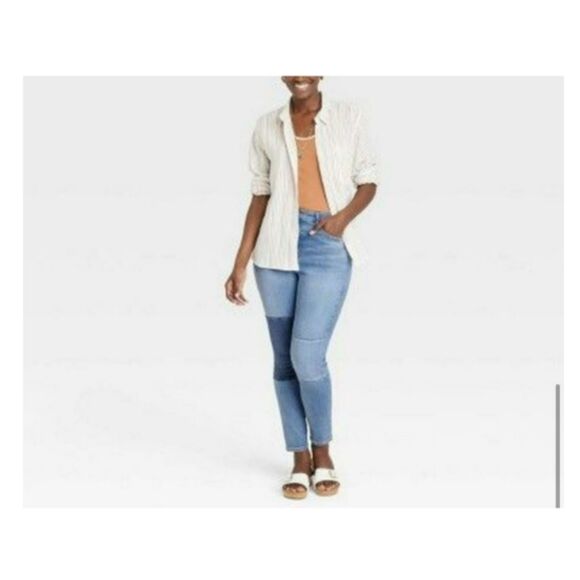 440 Universal Thread Women’s High-Rise Skinny Patchwork Jeans Light Wash - Picture 1 of 5